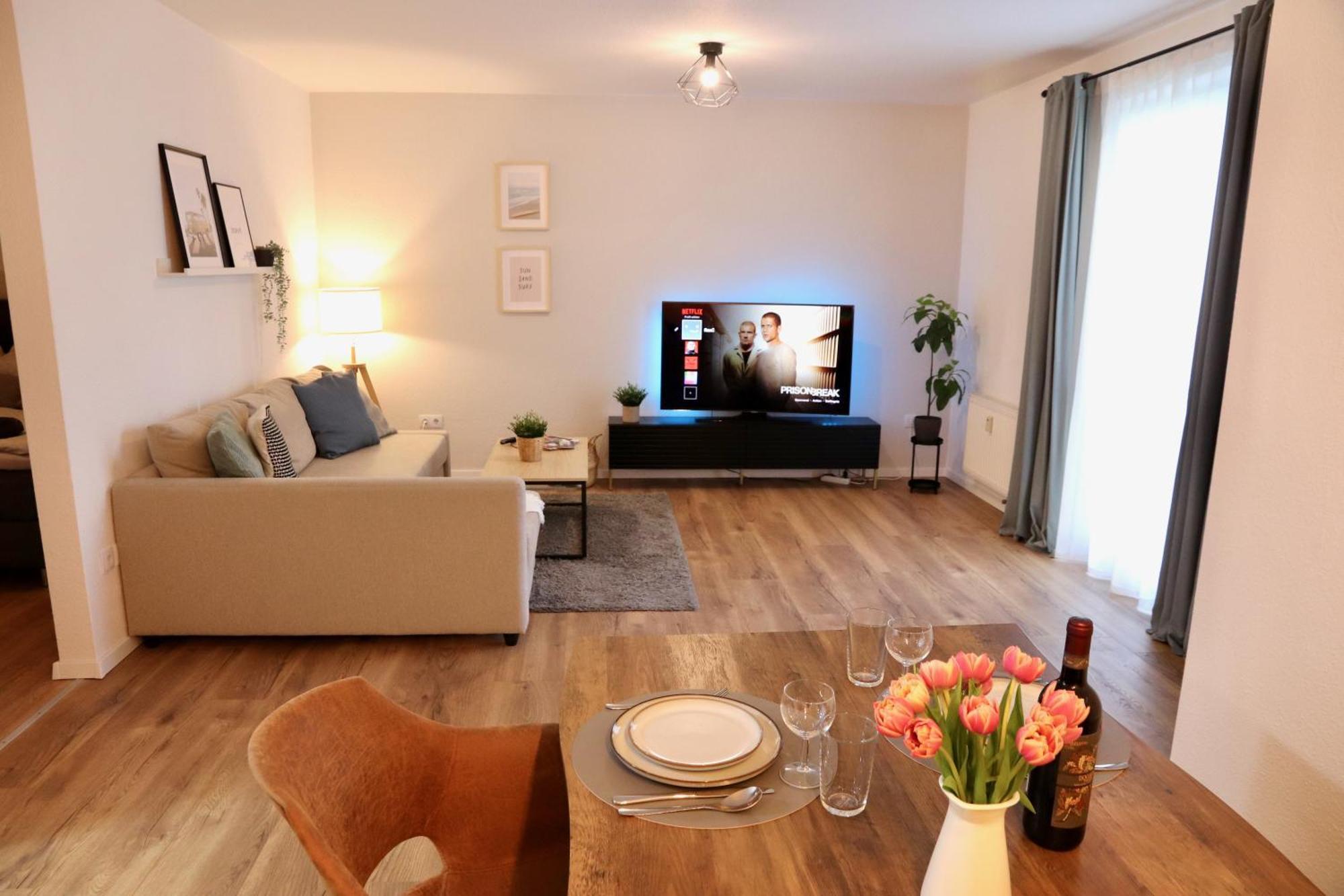 Geraeumiges 2R City-Apartment Uninaehe Mit Tv Streaming, Terrasse Μαγδεβούργο Εξωτερικό φωτογραφία