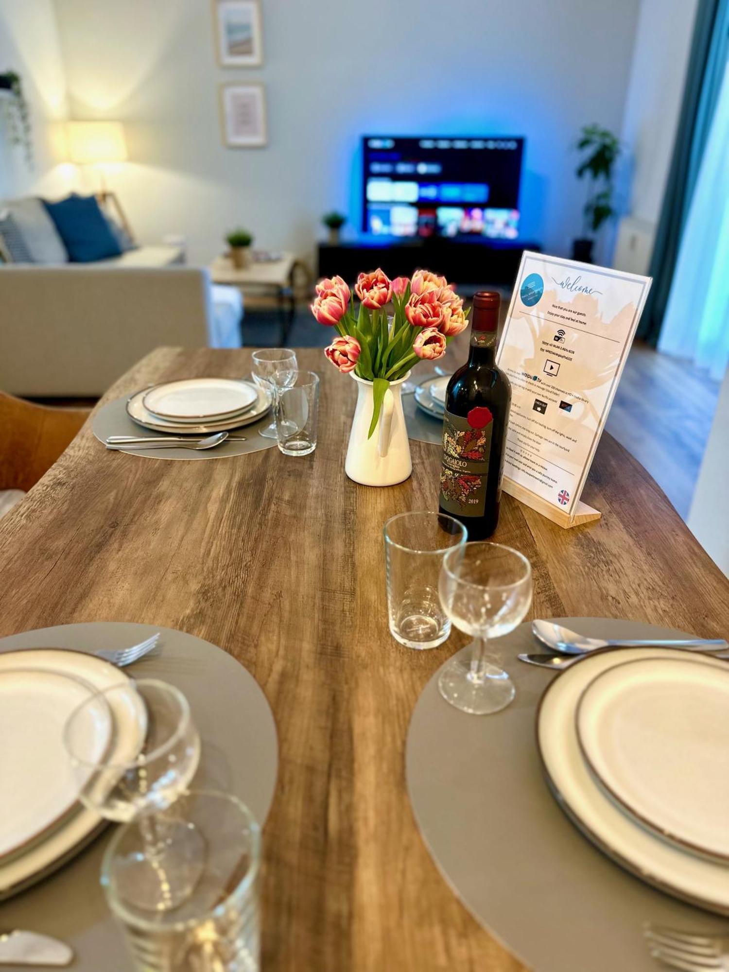 Geraeumiges 2R City-Apartment Uninaehe Mit Tv Streaming, Terrasse Μαγδεβούργο Εξωτερικό φωτογραφία