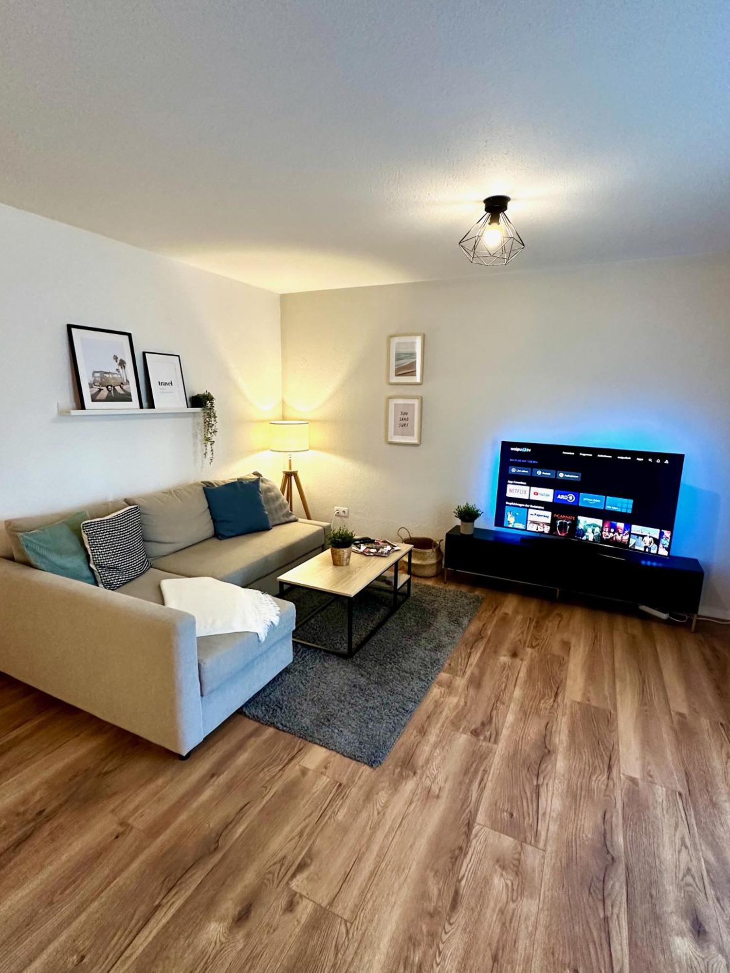 Geraeumiges 2R City-Apartment Uninaehe Mit Tv Streaming, Terrasse Μαγδεβούργο Εξωτερικό φωτογραφία